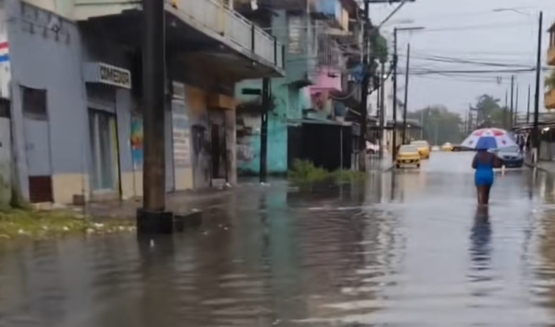 Lluvias dejan casi 200 casas anegadas en varios corregimientos de Colón 
