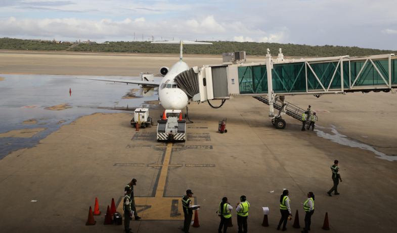 Aerolínea panameña mantiene vuelos a Venezuela, pero solo en horario diurno ante alto nivel de alerta 