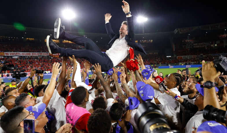 Christiansen celebra la clasificación de Panamá, pero reprocha la falta de confianza 