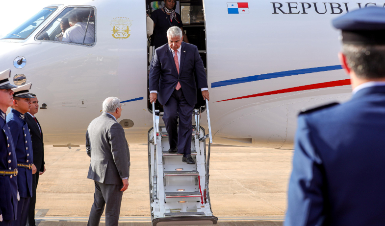 Presidente viaja a Brasil para participar en la LXVII Cumbre del Mercosur 