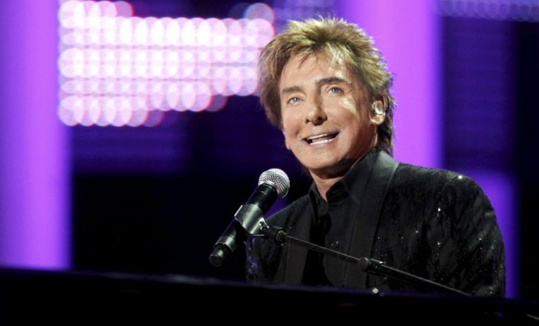 El cantante Barry Manilow anuncia que padece cáncer de pulmón y aplaza conciertos en EEUU 