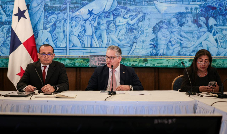 Autoridades preparan el camino para la interconexión eléctrica Panamá - Colombia 