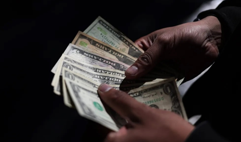 Este 4 de diciembre se les pagará el décimo tercer mes a los servidores públicos  