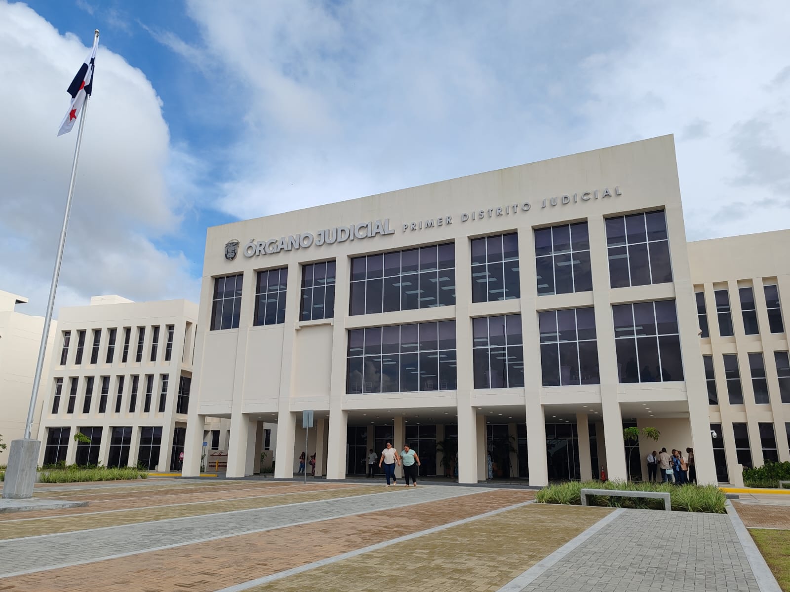 Ordenan detención provisional a padrastro y madre de menor fallecida en Panamá Oeste  