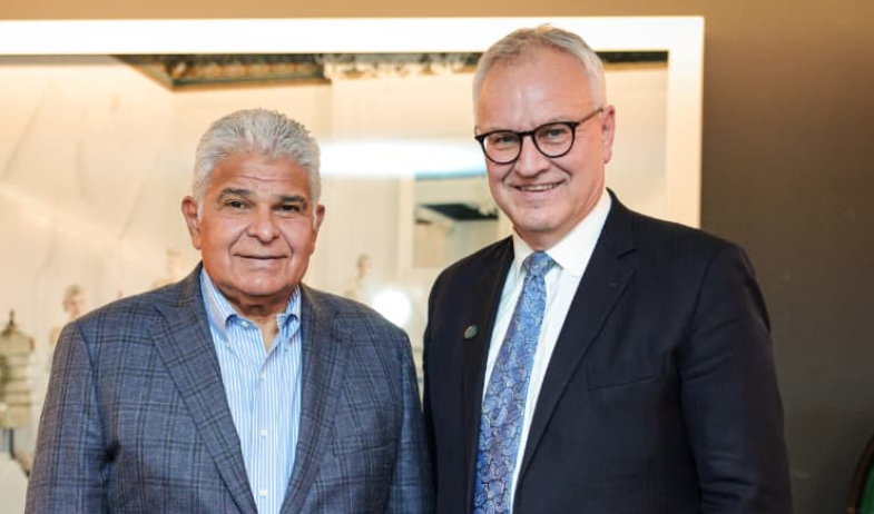 Presidente Mulino sostiene encuentro con director del Comité Noruego del Nobel de la Paz 2025 