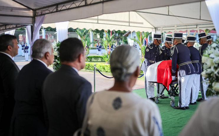 Presidente Mulino honra la memoria de capitán de la Policía Nacional fallecido en cumplimiento del deber  