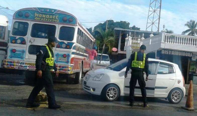 Retenes policiales dividen opiniones en la provincia de Colón 