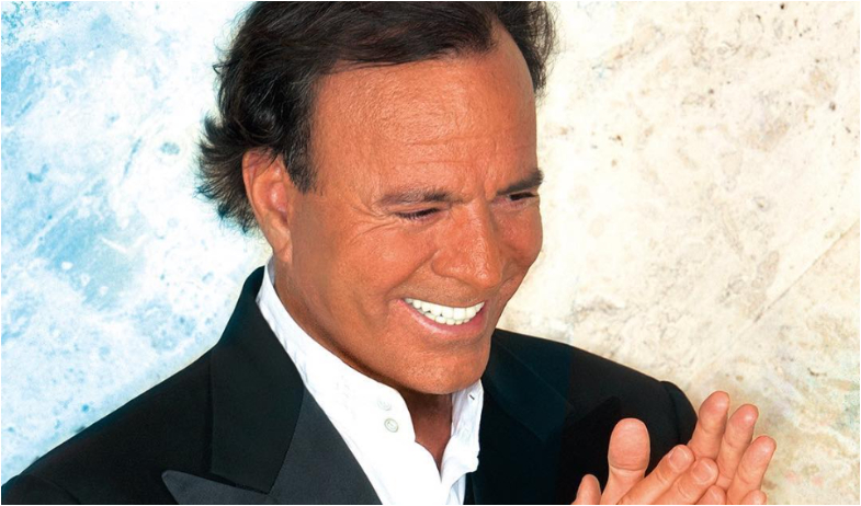 Julio Iglesias se pronuncia tras denuncia de dos exempleadas por presunto abuso 