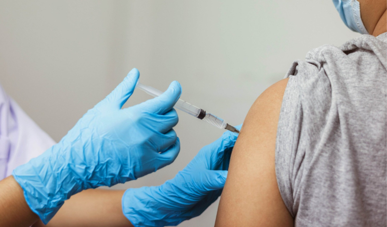 Las muertes por influenza en Panamá suben y autoridades piden a la población vacunarse 