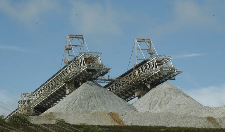 La auditoría de la mina de 10.000 millones de dólares cerrada en Panamá culminará en abril 