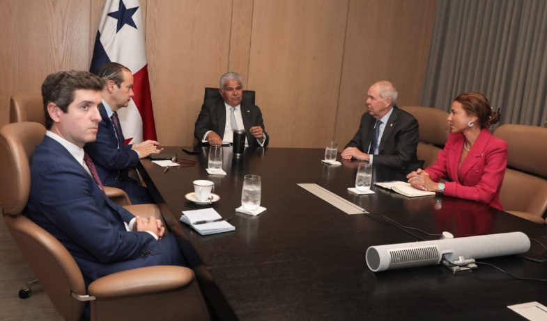 Mulino se reúne con embajadores de Panamá en Estados Unidos y la ONU 