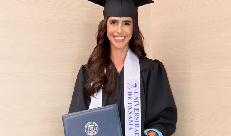 Con su 'Nona' de 102 años presente, Carmen Jaramillo celebra graduación 