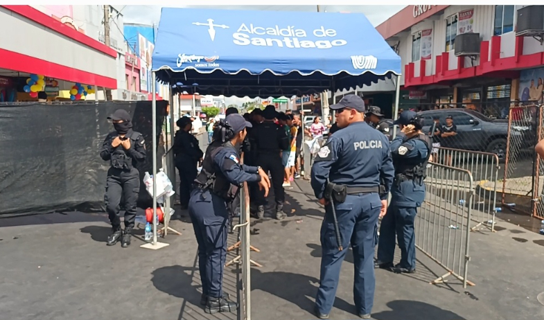 Reclaman más presencia policial en zonas comerciales de Santiago 