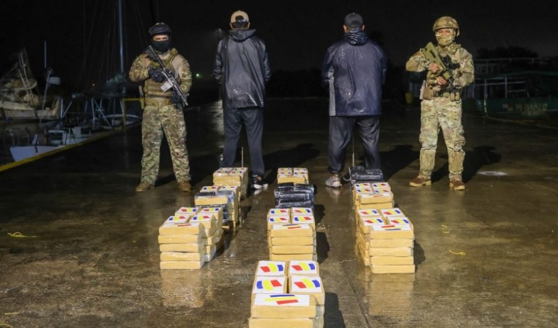 Incautan en una área indígena del Caribe de Panamá 580 kilos de droga 
