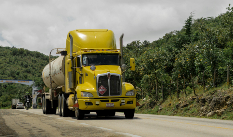 ATTT prohíbe circulación de equipos de carga sobredimensionados durante el carnaval 2026  