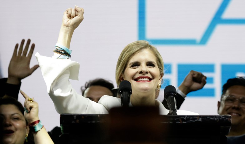 Mulino felicita a Fernández por su triunfo en Costa Rica y le invita a trabajar juntos 