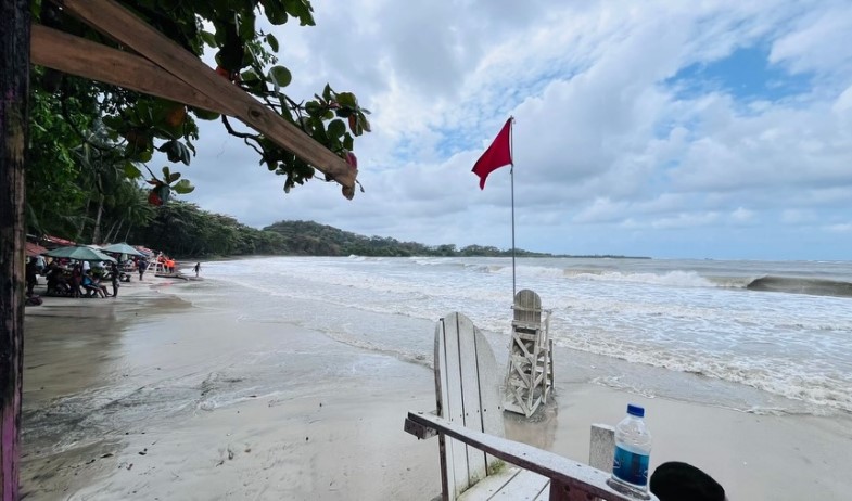 Aviso por vientos y oleajes en el Caribe se mantiene hasta el 4 de febrero 