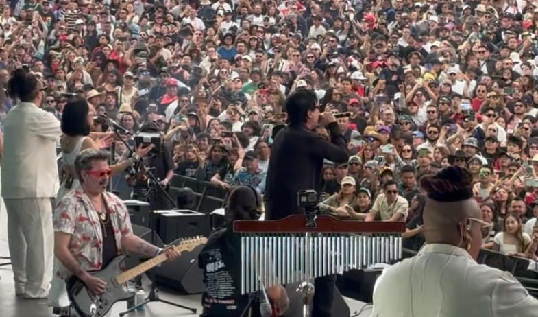 Los Rabanes ponen a brincar al público del Vive Latino 