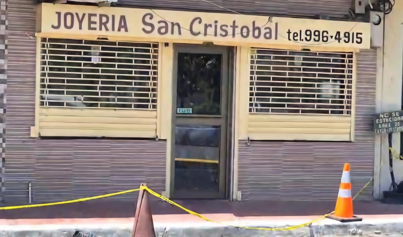 Roban joyería en pleno centro de Chitré y causan pérdidas de más de 10 mil dólares  