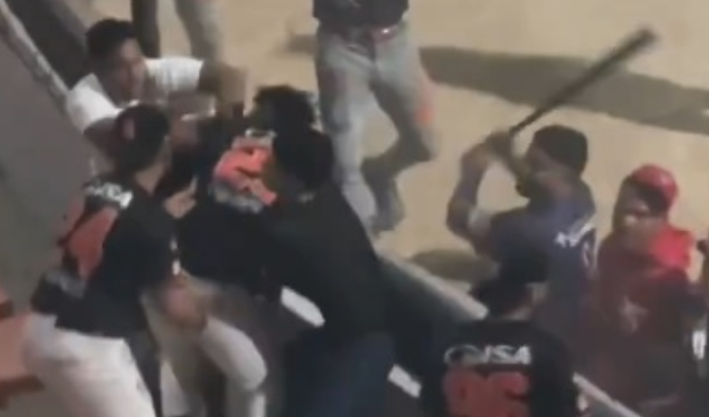 Detención provisional para jugador vinculado a agresión con bate en partido de béisbol 