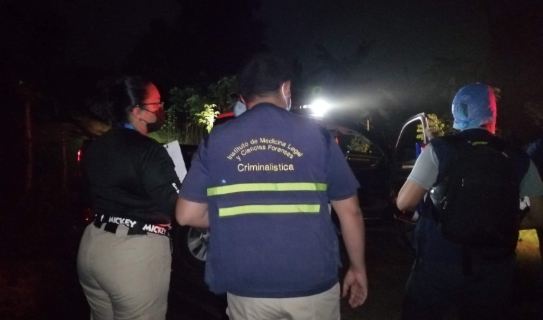 Acribillan a un hombre de 34 años en una vía interna de Loma Cová 