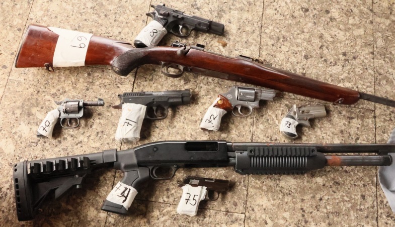 Programa 'Armas por comida y medicina medicina' recupera 103 armas de fuego en la 5 de Mayo  