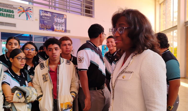 'No hubo amenazas' Lucy Molinar aclara caso de presunto tiroteo en colegio 