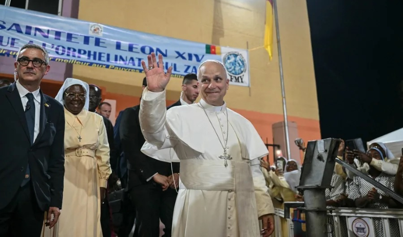 León XIV alza la voz y acusa a líderes de usar a Dios para intereses políticos y militares 