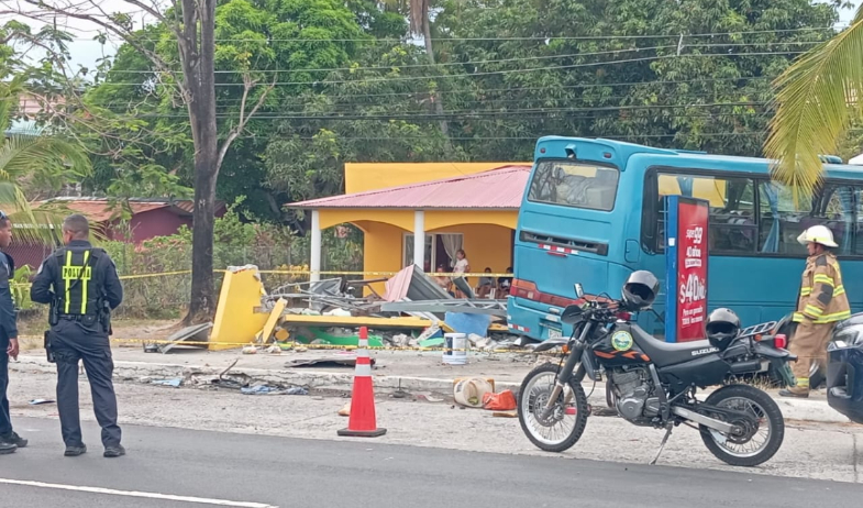 Cuatro fallecidos y nueve heridos tras colisión en vía Interamericana en Chame 