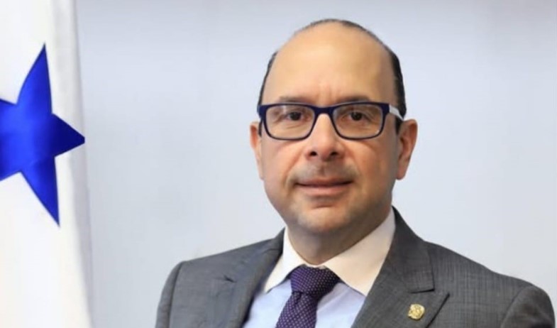 Defensor del Pueblo anuncia que retira su candidatura para el próximo periodo 