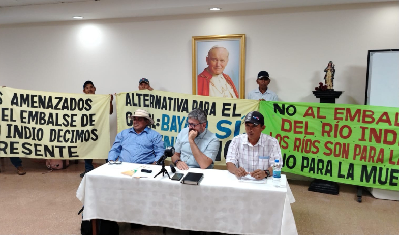 Campesinos se oponen al proyecto de embalse en río Indio 