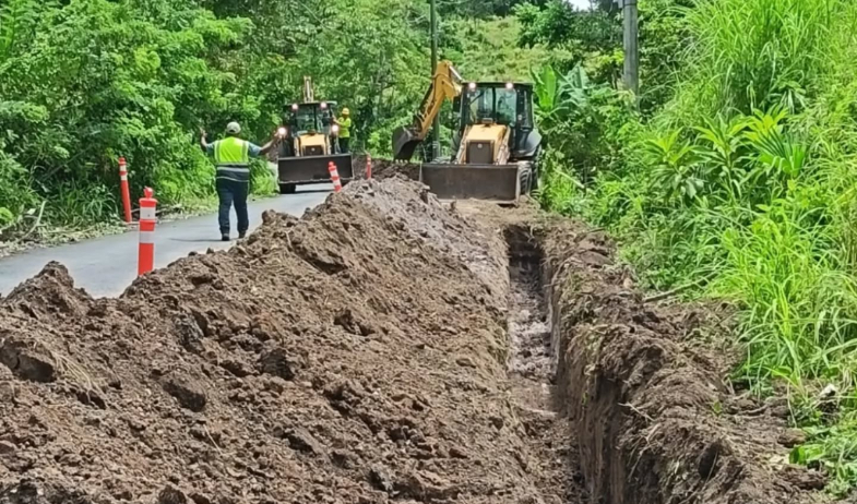 Impulsan obras viales y de agua potable en Costa Arriba de Colón 