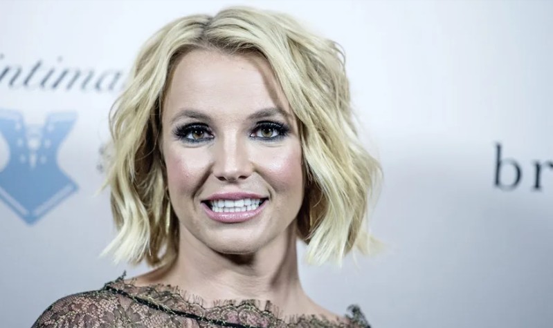 La cantante Britney Spears ingresa en un centro de rehabilitación 