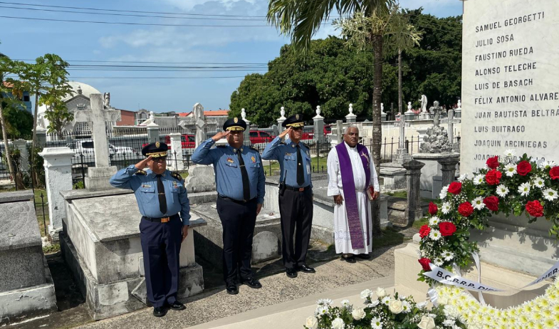 Panamá honra a los héroes del Polvorín a 112 años de la tragedia 