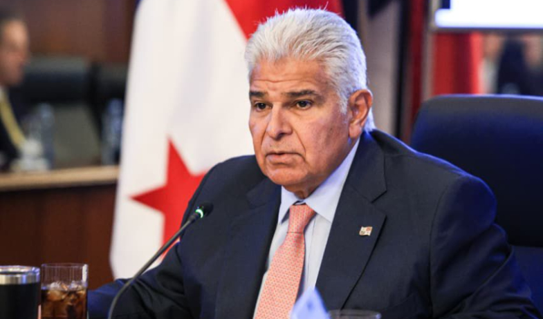 Mulino inicia agenda en Grecia con reuniones sobre inversiones, Canal y turismo 