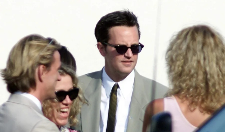 Condenan al exasistente de Matthew Perry por inyectarle la droga que causó su muerte 