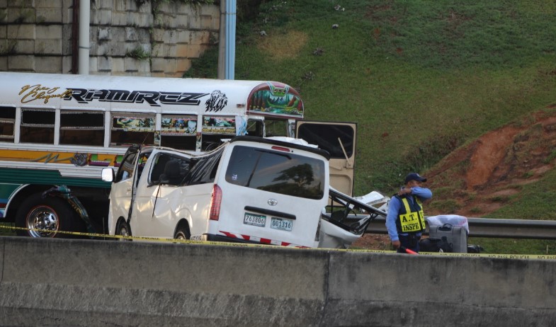 Fatal colisión en autopista Arraiján-La Chorrera, muere una mujer 