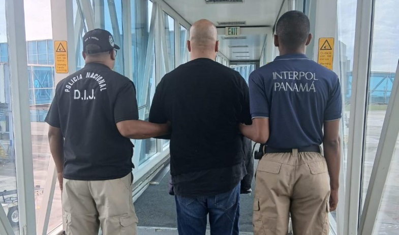 Interpol Panamá extradita desde Argentina a panameño requerido por estafa 