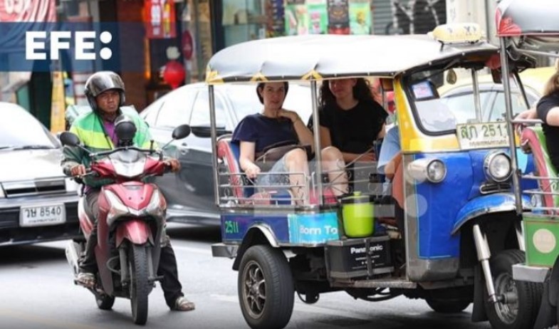 Tailandia reduce de 60 a 30 días la exención de visa de entrada para turistas de 54 países 