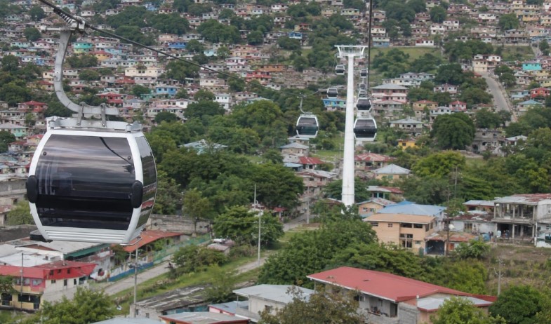 Revisarán proyecto de teleférico tras fracasar licitación de 278 millones de dólares 
