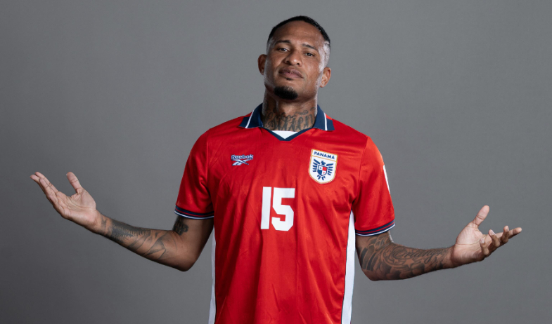 Erick Davis anuncia su retiro de la Selección de Panamá tras 16 años 