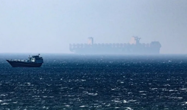 Trump asegura que barcos cargados de petróleo están empezando a salir de Ormuz 