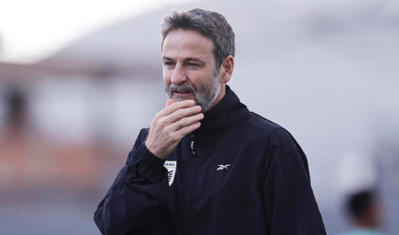 Christiansen achaca al 'desorden táctico' y al 'físico' la dura derrota contra Brasil 