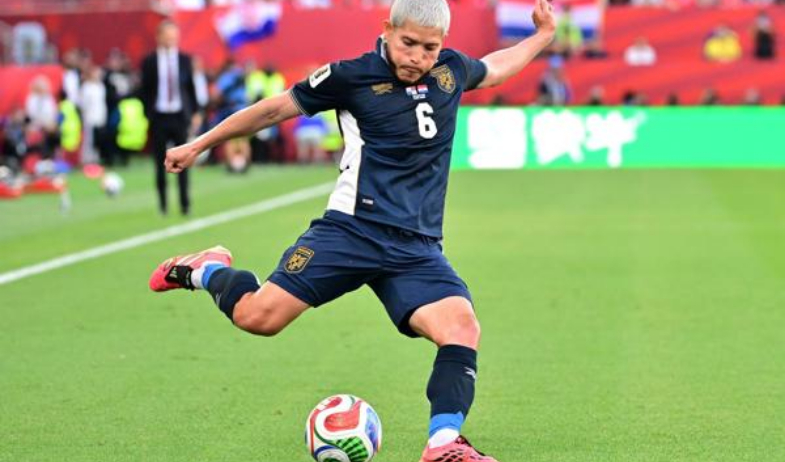 Cristian Martínez, entre el premio individual y la frustración tras caer ante Croacia 
