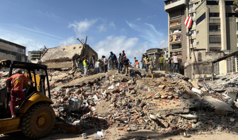 Los venezolanos despiertan sacudidos por un nuevo sismo a cinco días del doble terremoto 