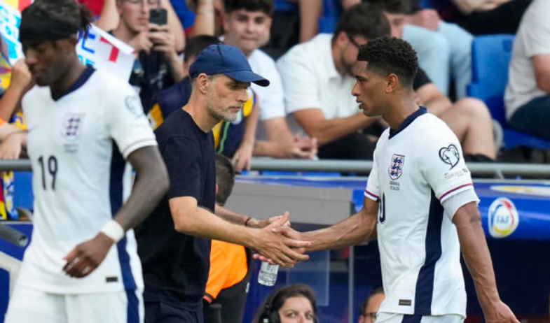 Inglaterra recupera las botas y balones que le robaron la noche del viernes en Kansas City 
