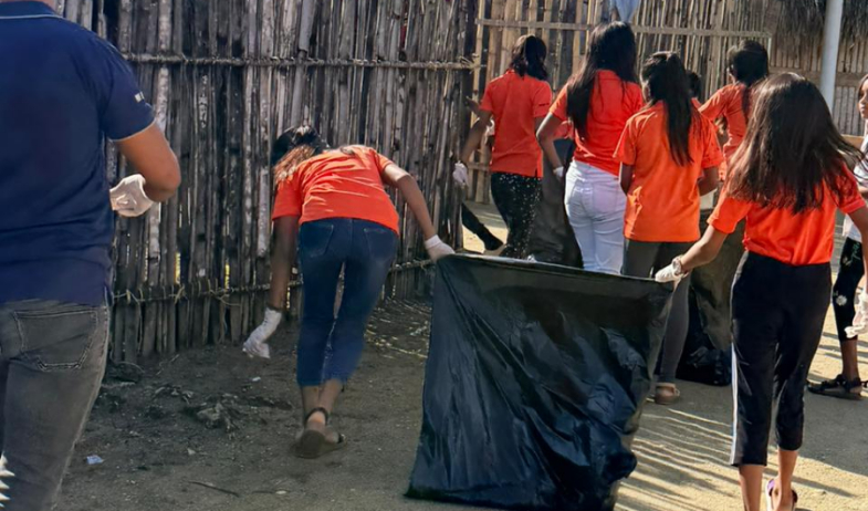Mansucun, comunidad de Guna Yala, se une por la limpieza 