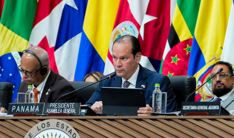Panamá pide a China que respete su Constitución ante la tensión por los puertos del Canal 
