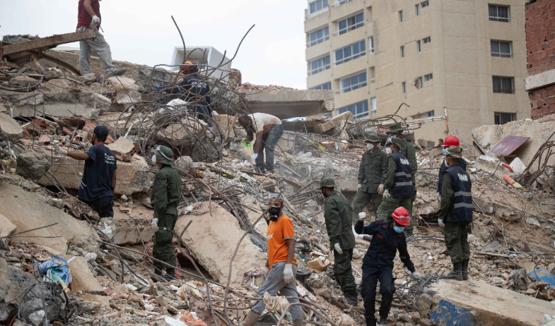 Suben a 3.899 los muertos tras el doble terremoto en Venezuela 