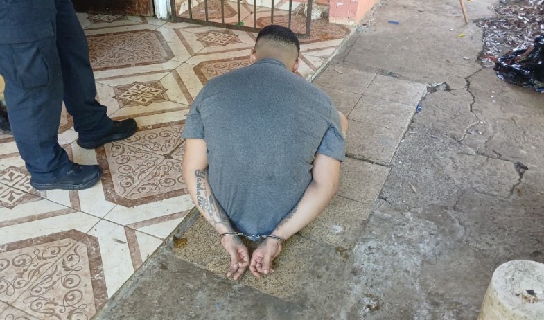 Aprehenden a costarricense acusado de amenazar a su pareja con un arma de fuego en Chiriquí 